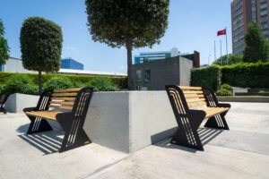 STEECORP-Benc: Modern ve Esnek Oturma Çözümü"