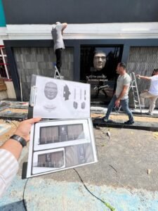 Modern yaşam alanları için tasarladığımız 5mm katmanlı çelik Atatürk heykeli ve masa üstü tasarım eseri.